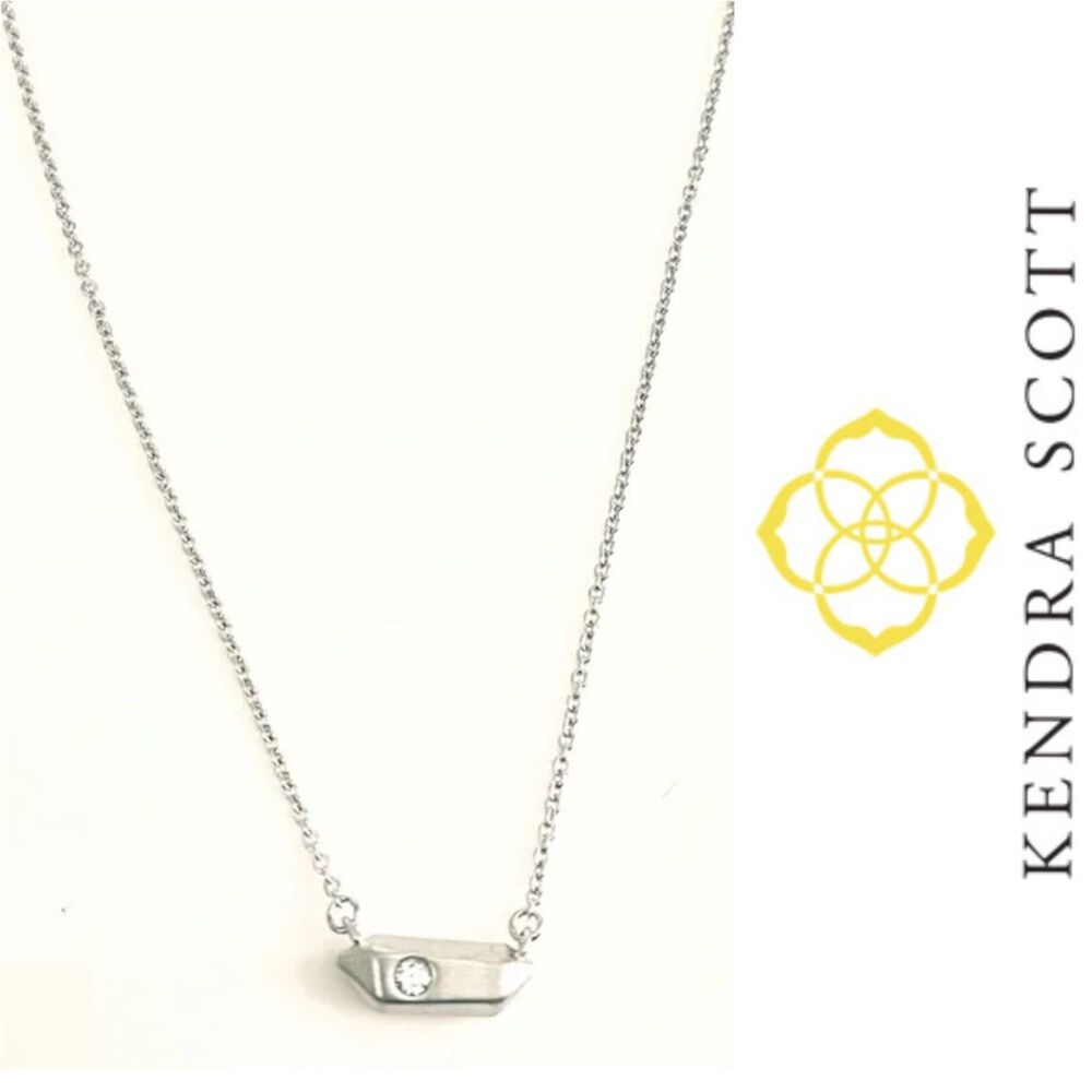 NWOT Kendra Scott Silver Charly Necklace